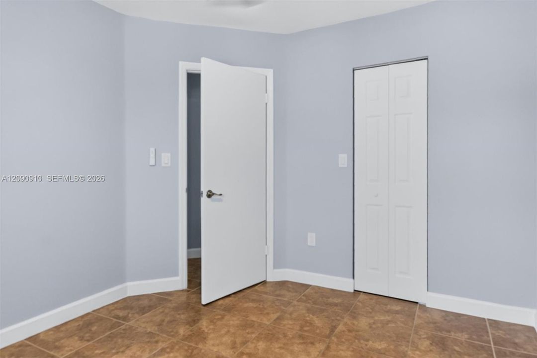 For Rent: $3,500 (3 beds, 2 baths, 1593 Square Feet)