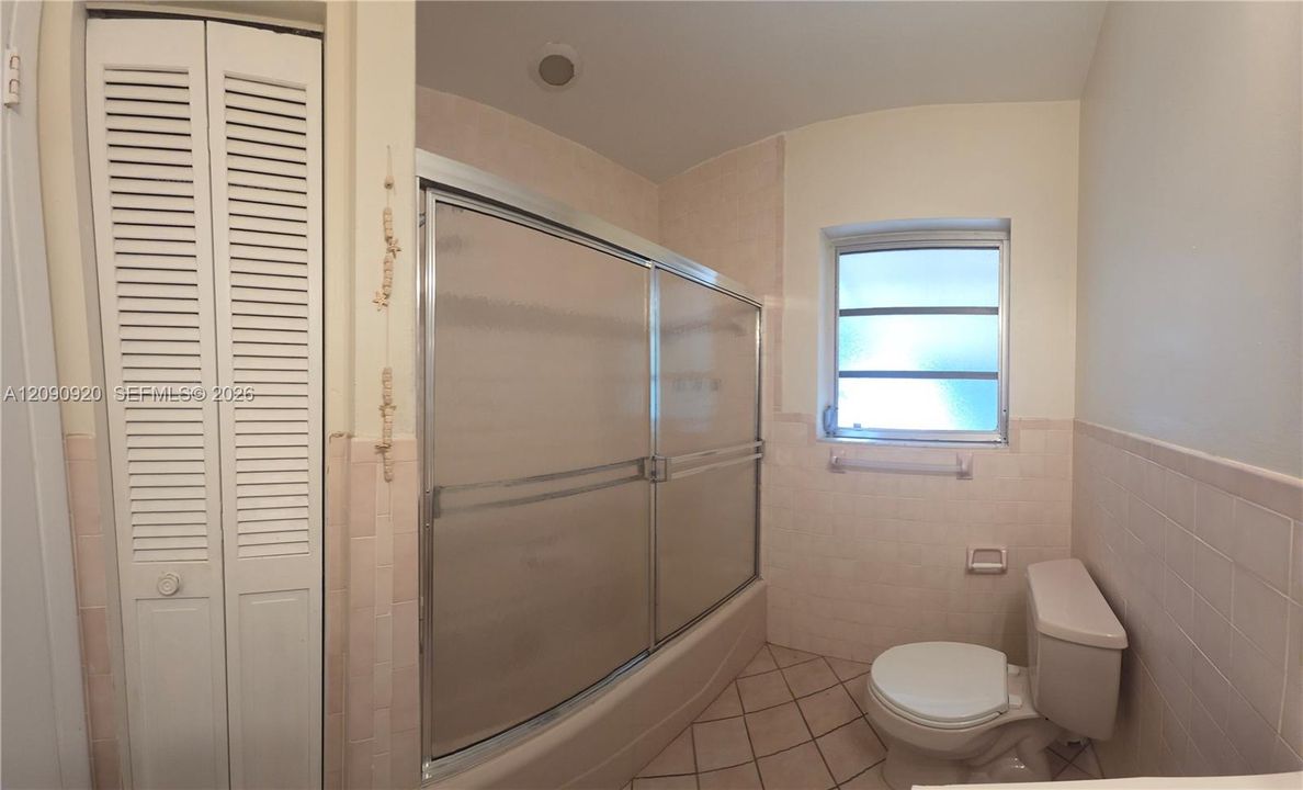 В аренду: $2,500 (1 спален, 1 ванн, 530 Квадратных фут)