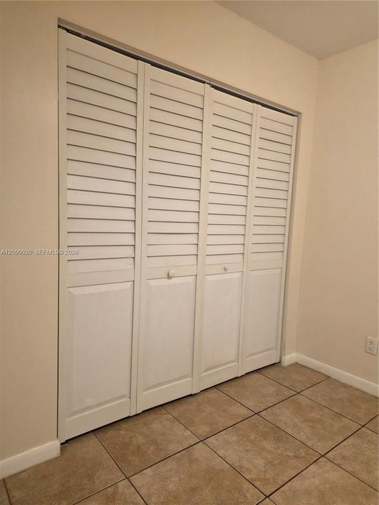 В аренду: $2,500 (1 спален, 1 ванн, 530 Квадратных фут)