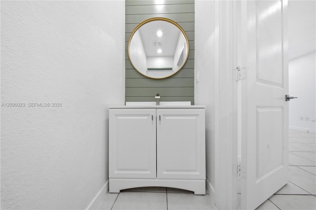 Powder Room/Half Bathroom