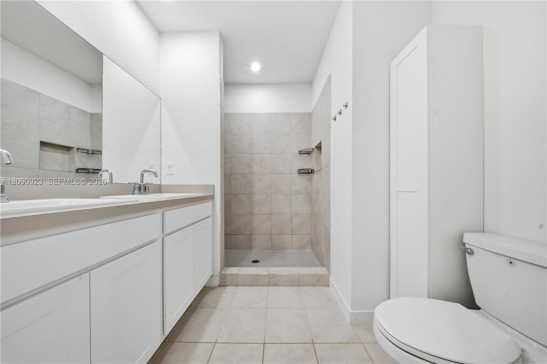 For Rent: $2,750 (3 beds, 2 baths, 1488 Square Feet)