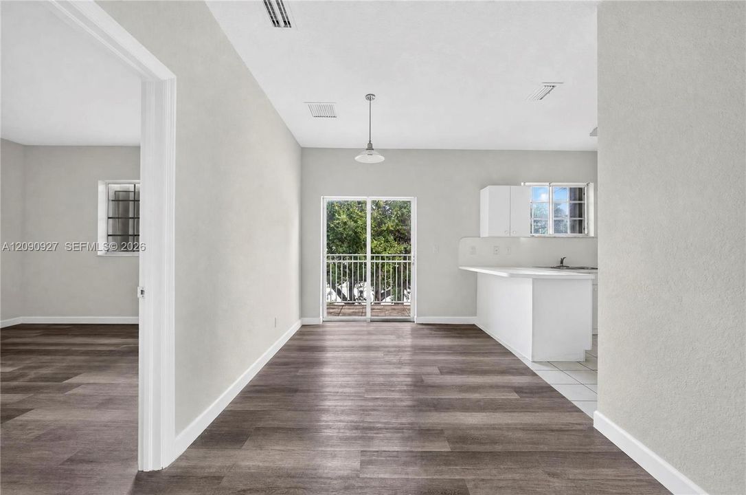 En Venta: $259,000 (3 camas, 2 baños, 1194 Pies cuadrados)