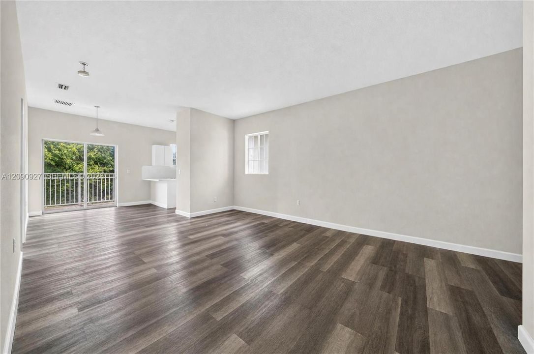 En Venta: $259,000 (3 camas, 2 baños, 1194 Pies cuadrados)
