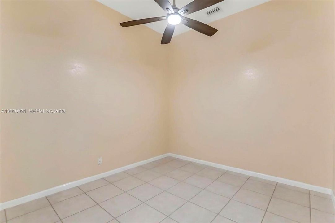3rd bedroom/den