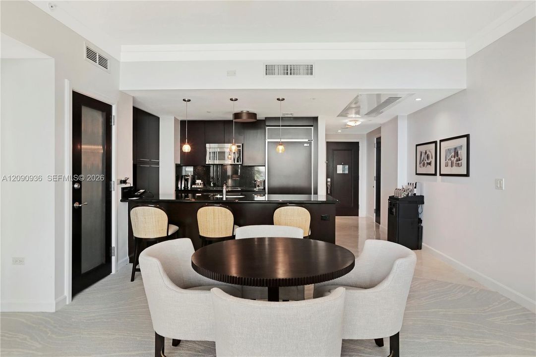 For Sale: $1,475,000 (1 beds, 1 baths, 958 Square Feet)