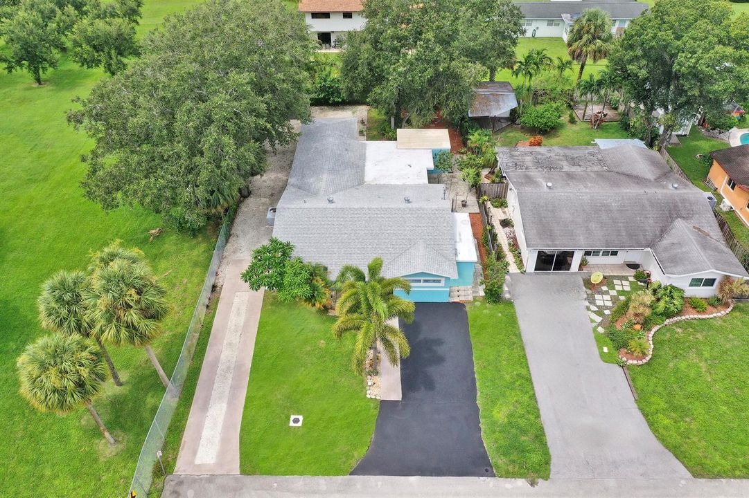 Aerial. Front overhead