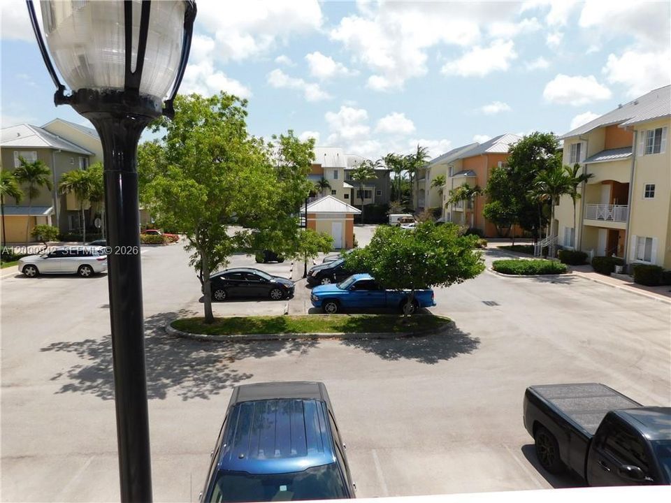 For Rent: $3,485 (2 beds, 2 baths, 1679 Square Feet)