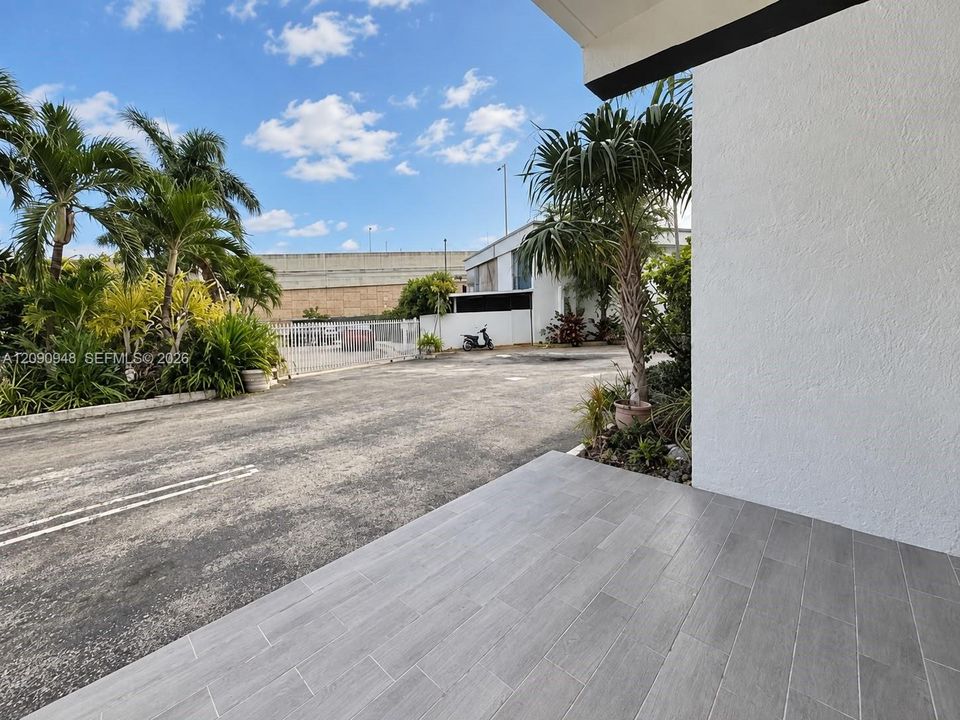 For Sale: $720,000 (5 beds, 4 baths, 0 Square Feet)