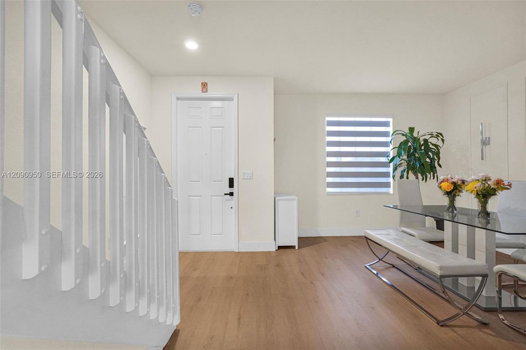 For Sale: $465,000 (2 beds, 2 baths, 1441 Square Feet)
