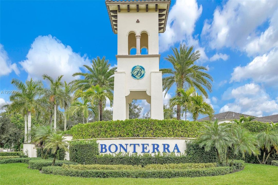 For Sale: $465,000 (2 beds, 2 baths, 1441 Square Feet)
