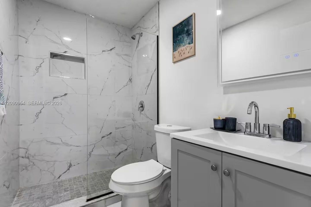 En Renta: $7,500 (4 camas, 3 baños, 1933 Pies cuadrados)