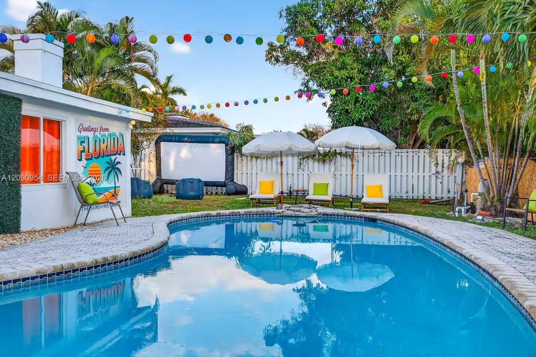 En Renta: $7,500 (4 camas, 3 baños, 1933 Pies cuadrados)