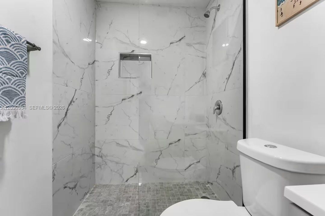 En Renta: $7,500 (4 camas, 3 baños, 1933 Pies cuadrados)