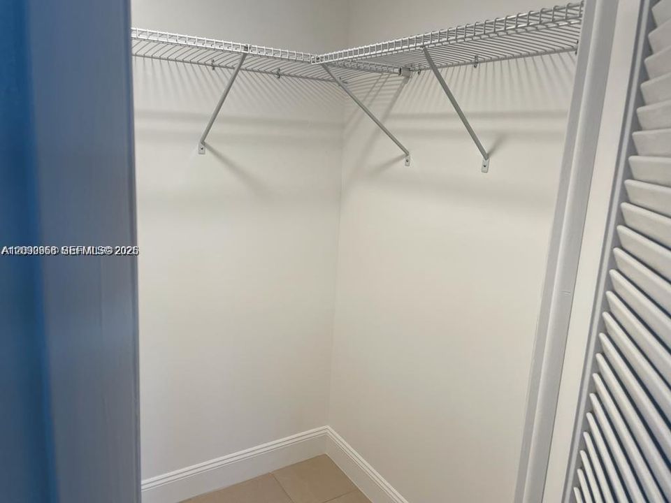 В аренду: $1,850 (2 спален, 2 ванн, 850 Квадратных фут)