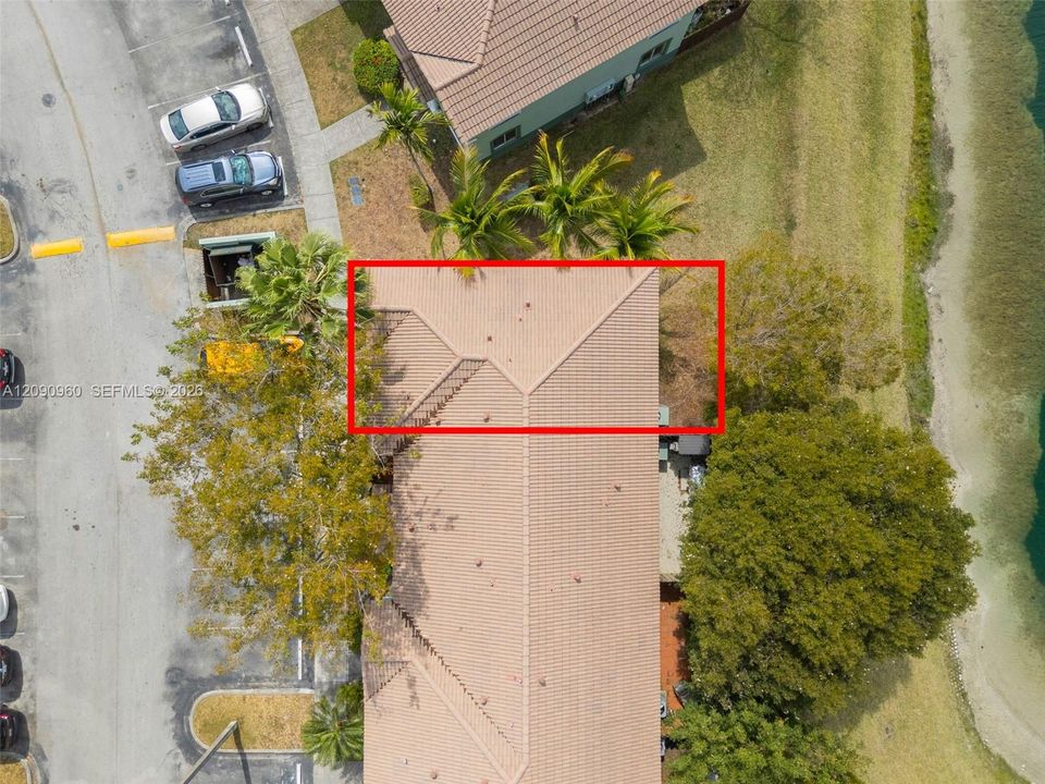 For Sale: $290,000 (3 beds, 3 baths, 1423 Square Feet)
