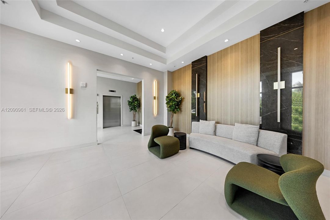 For Sale: $515,000 (2 beds, 2 baths, 1251 Square Feet)
