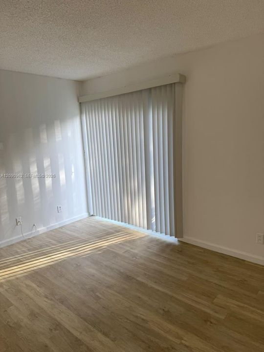 En Renta: $1,900 (2 camas, 2 baños, 832 Pies cuadrados)