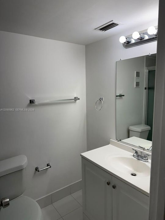 En Renta: $1,900 (2 camas, 2 baños, 832 Pies cuadrados)
