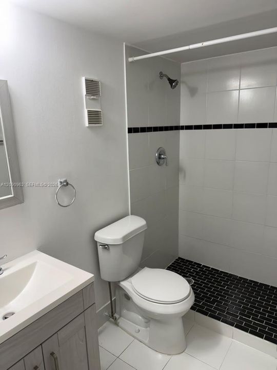En Renta: $1,900 (2 camas, 2 baños, 832 Pies cuadrados)