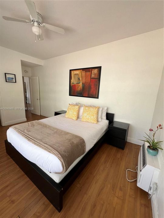For Rent: $2,250 (12 beds, 12 baths, 820 Square Feet)