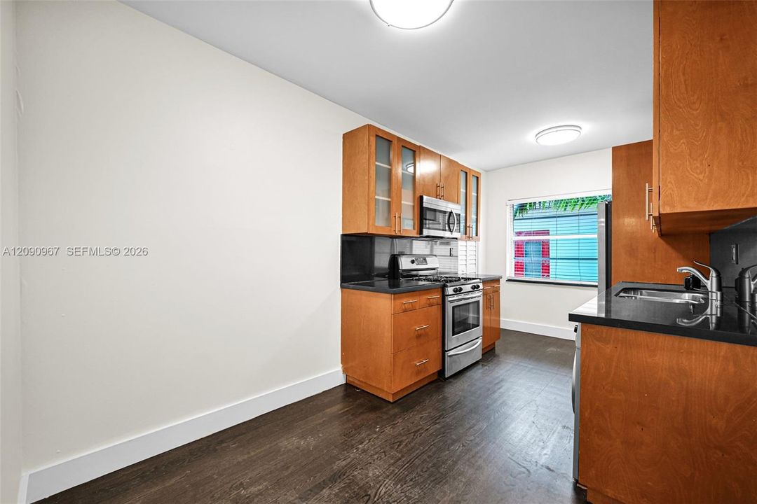 En Venta: $430,000 (2 camas, 2 baños, 1130 Pies cuadrados)
