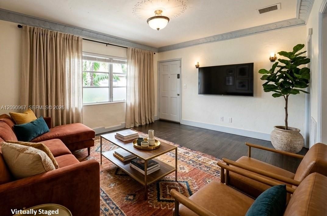 En Venta: $430,000 (2 camas, 2 baños, 1130 Pies cuadrados)
