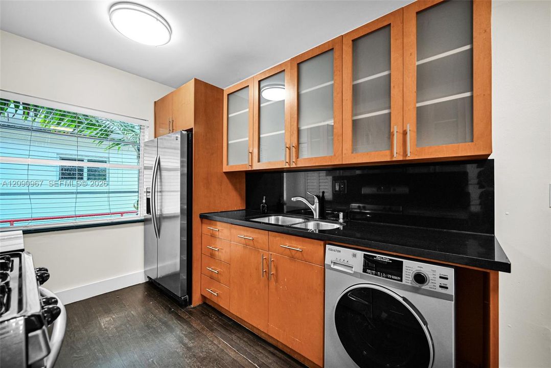En Venta: $430,000 (2 camas, 2 baños, 1130 Pies cuadrados)