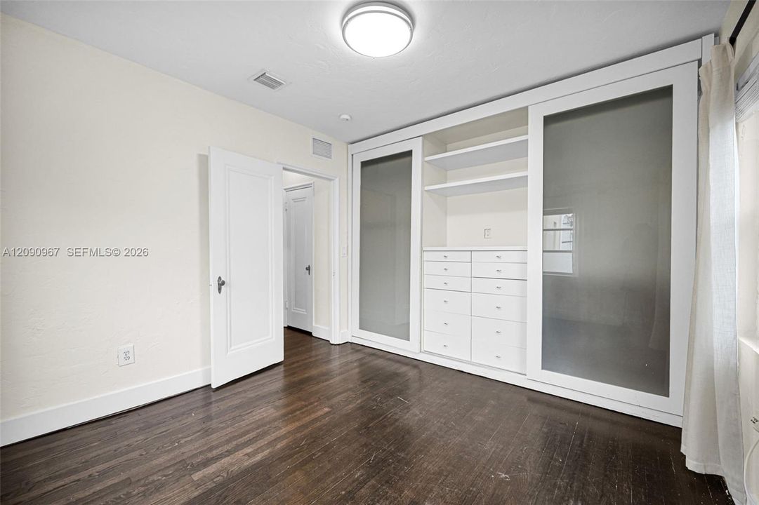 En Venta: $430,000 (2 camas, 2 baños, 1130 Pies cuadrados)