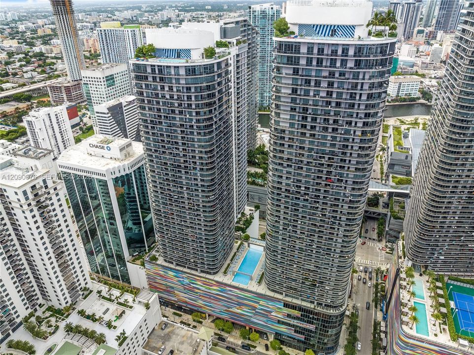 В аренду: $9,500 (3 спален, 3 ванн, 1290 Квадратных фут)