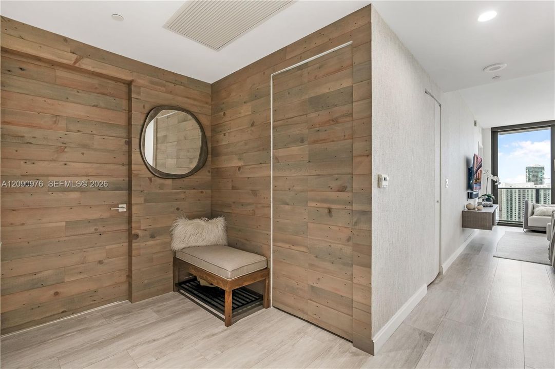 В аренду: $9,500 (3 спален, 3 ванн, 1290 Квадратных фут)