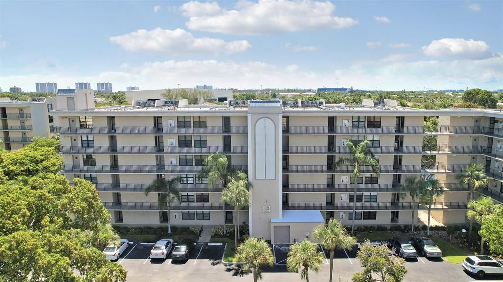 14 Royal Palm ariel