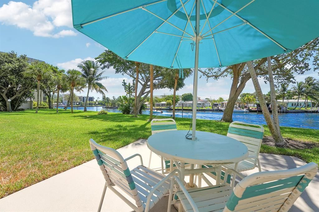 14 Royal Palm patio