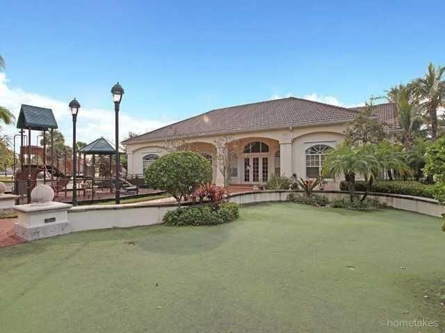 Fiore Putting Green