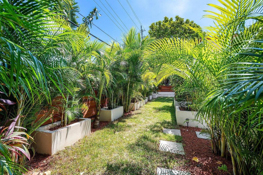 036-2041Northeast30thStreet-FortLauderda