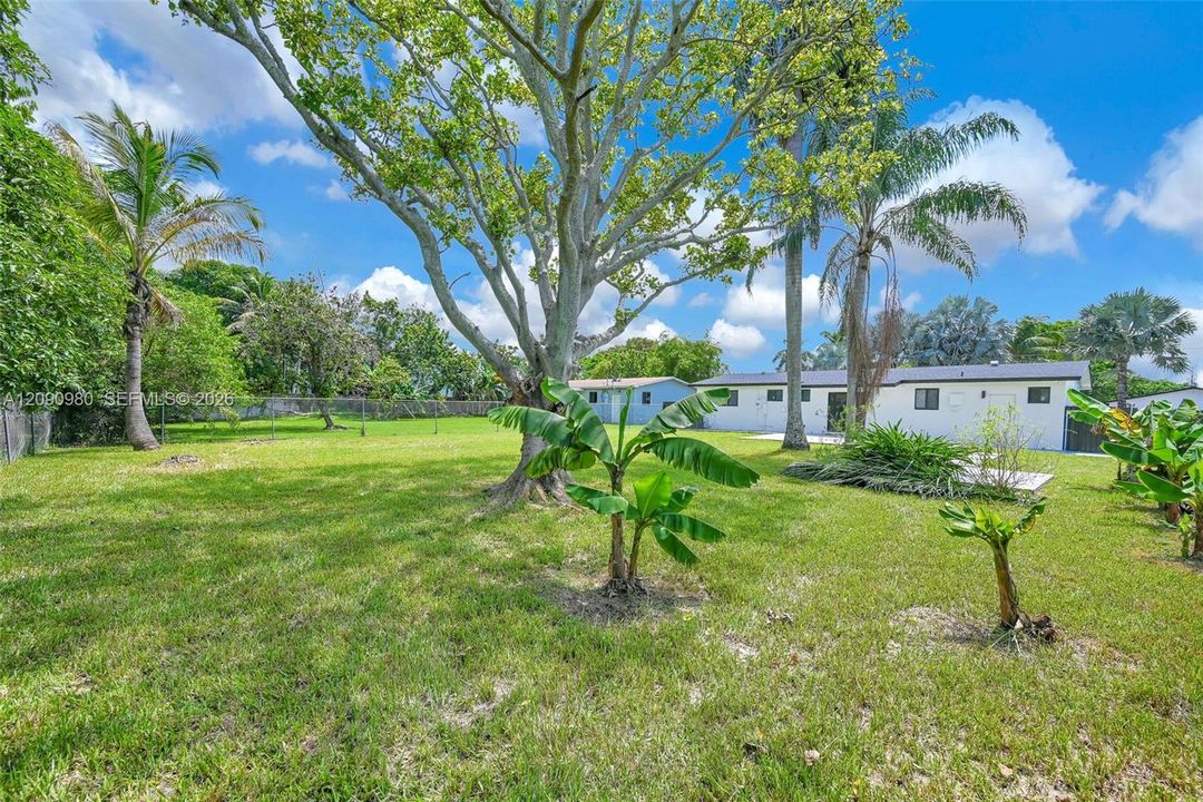 En Venta: $689,000 (4 camas, 3 baños, 1144 Pies cuadrados)