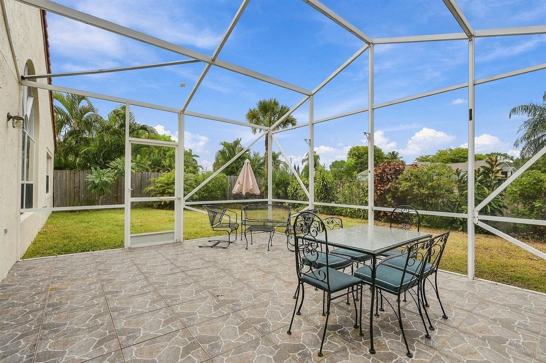SCREENED PATIO