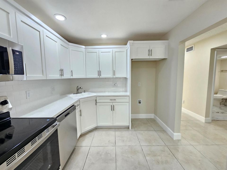 Kitchen (2)
