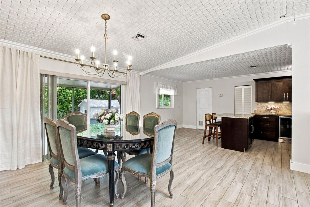 6-web-or-mls-3130-n-72nd-terrace