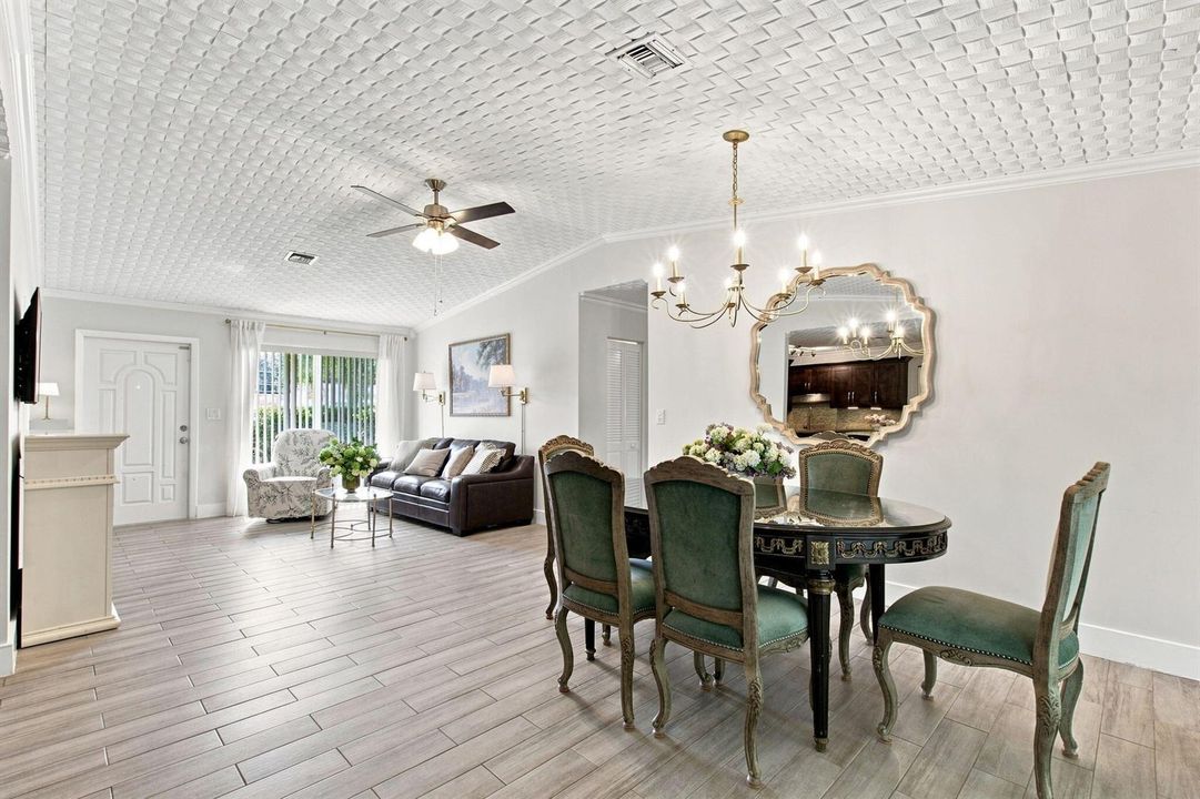 7-web-or-mls-3130-n-72nd-terrace