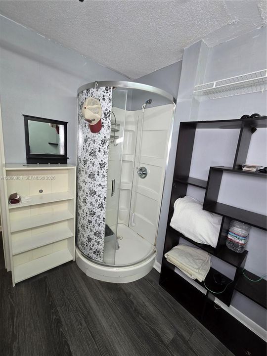For Rent: $2,600 (2 beds, 2 baths, 1385 Square Feet)