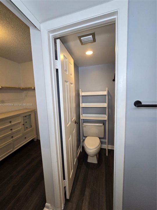 For Rent: $2,600 (2 beds, 2 baths, 1385 Square Feet)
