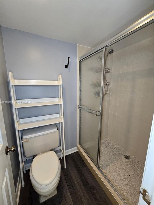 For Rent: $2,600 (2 beds, 2 baths, 1385 Square Feet)