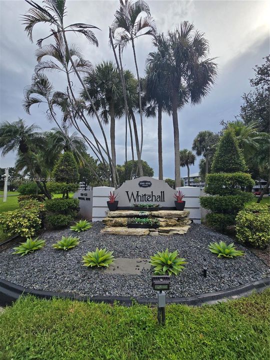 For Rent: $2,600 (2 beds, 2 baths, 1385 Square Feet)
