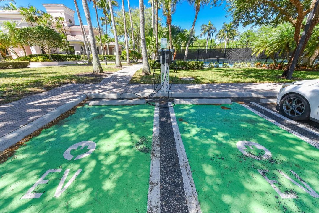2811 Grande Pkwy Apt 106 Palm-large-039-