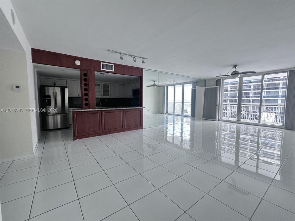 For Rent: $4,000 (2 beds, 2 baths, 1323 Square Feet)