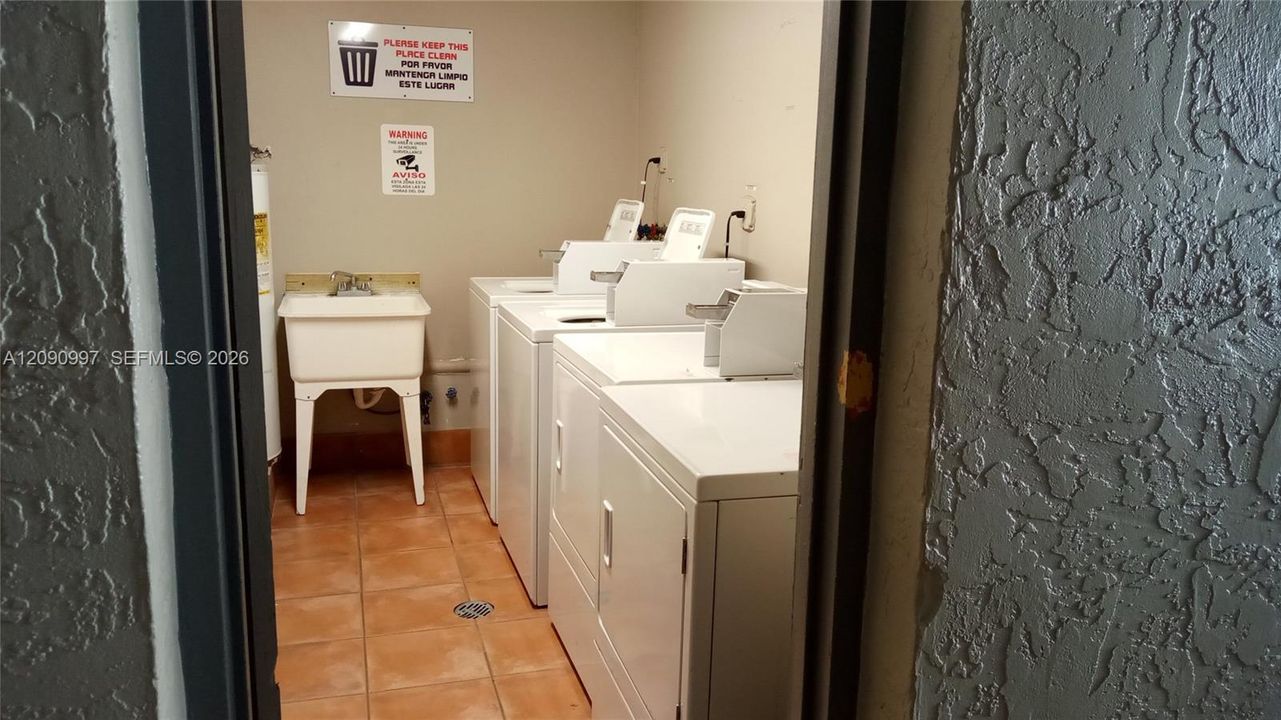 В аренду: $2,200 (2 спален, 2 ванн, 846 Квадратных фут)