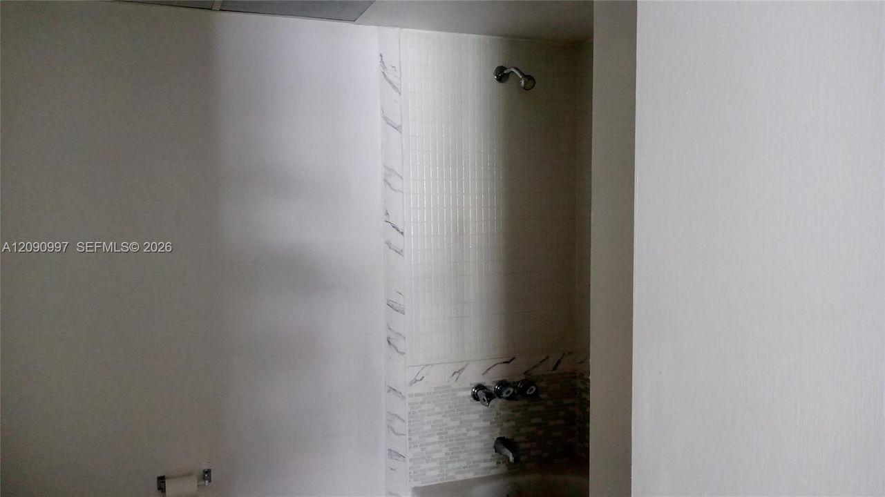 В аренду: $2,200 (2 спален, 2 ванн, 846 Квадратных фут)