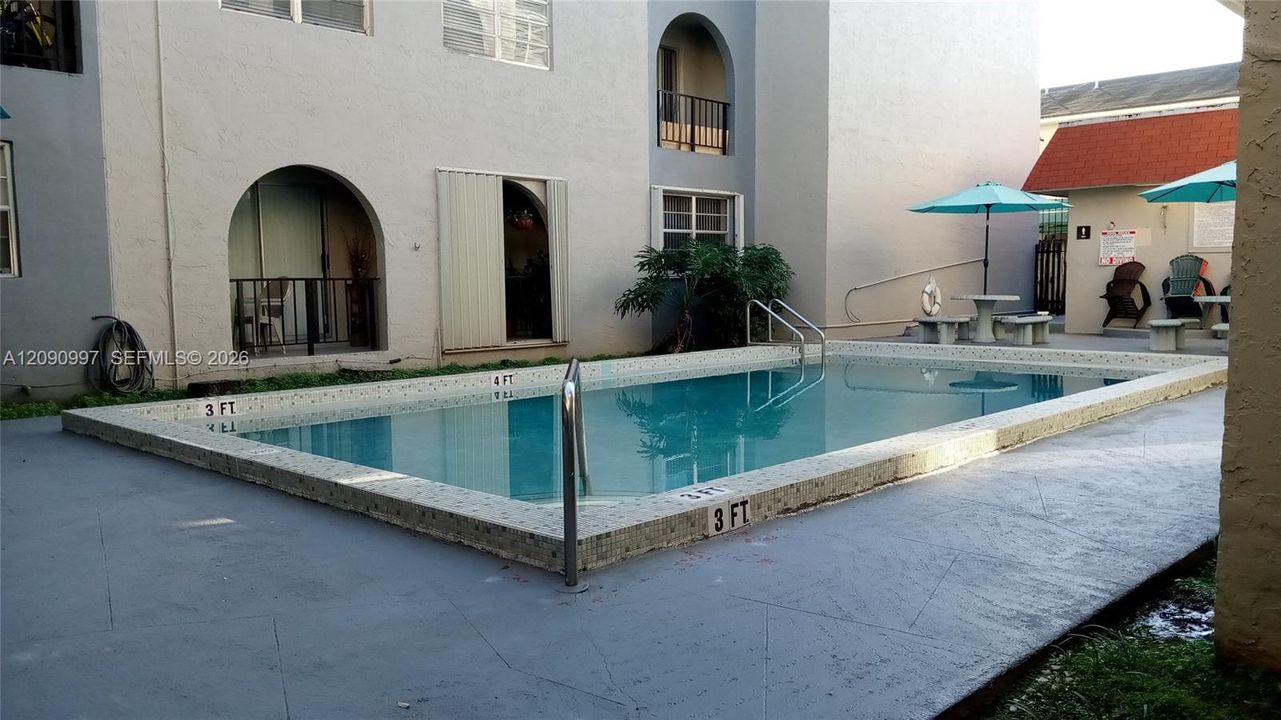 В аренду: $2,200 (2 спален, 2 ванн, 846 Квадратных фут)