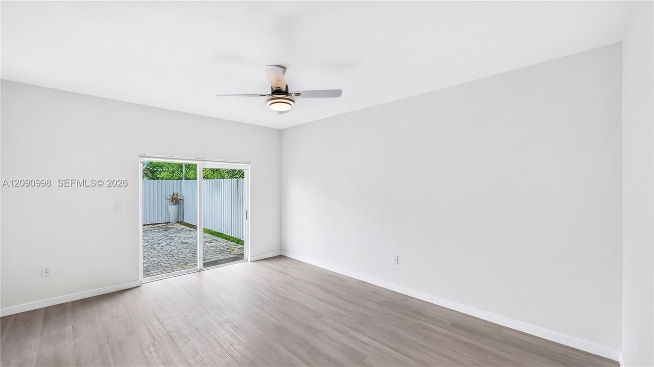 For Rent: $2,900 (3 beds, 2 baths, 1542 Square Feet)