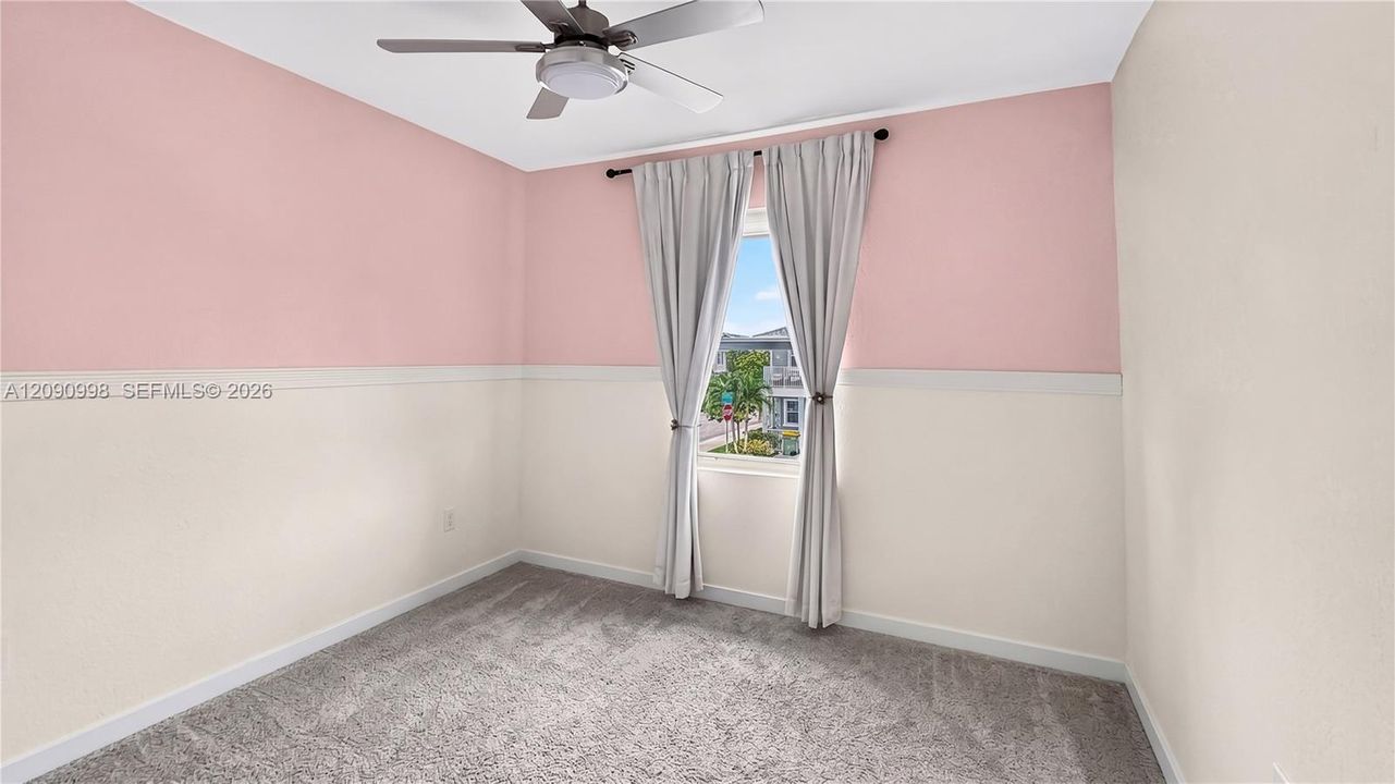 For Rent: $2,900 (3 beds, 2 baths, 1542 Square Feet)